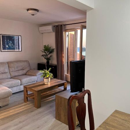 Sea View Apartment Пореч Екстер'єр фото