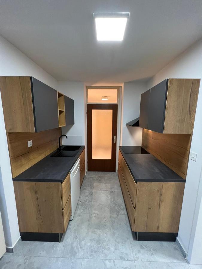 Sea View Apartment Пореч Екстер'єр фото